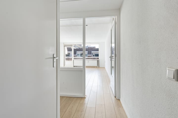 Appartement te koop: Middellaan 292, Breda