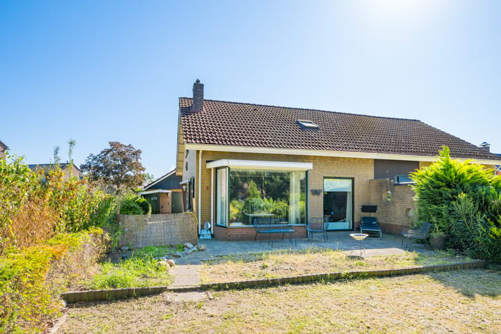 Twee-onder-één-kap te koop: Pasbrink 74, Winterswijk