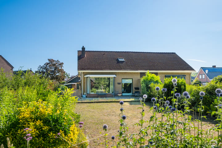 Twee-onder-één-kap te koop: Pasbrink 74, Winterswijk