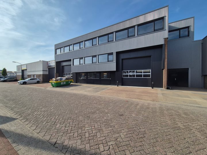Nijverheidsstraat 12, Hardinxveld-Giessendam