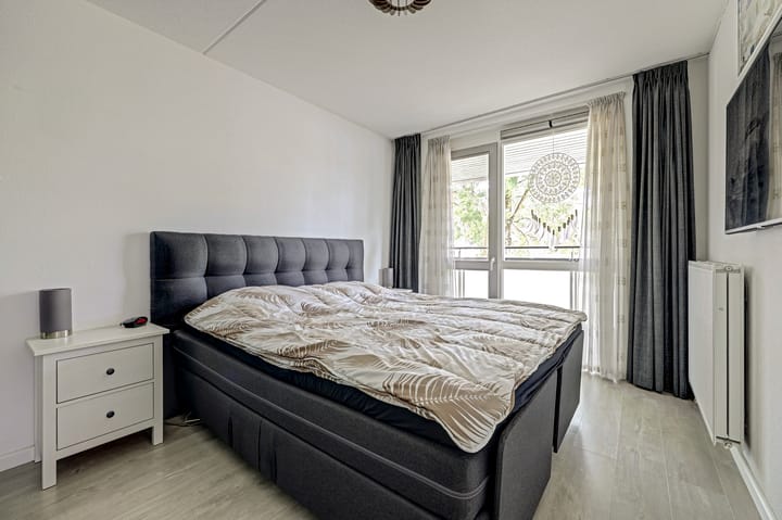Appartement te koop: Wonderklauwpad 8, Hoogvliet Rotterdam