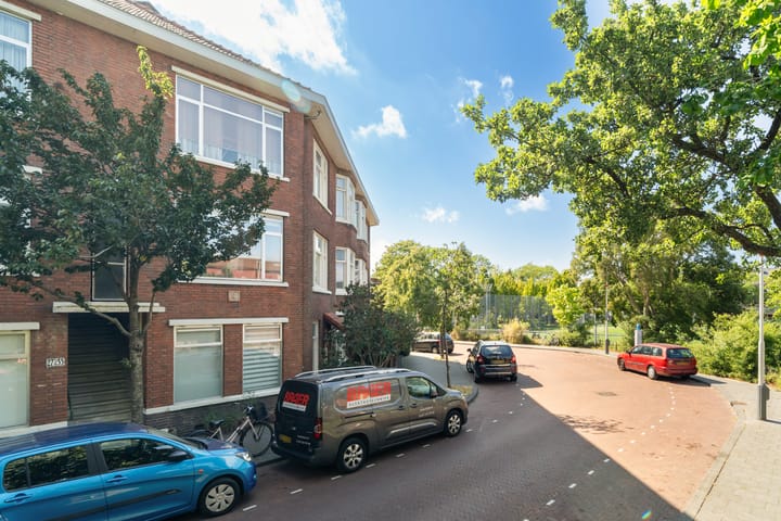 Appartement te koop: Van der Hoopstraat 25, 'S-Gravenhage