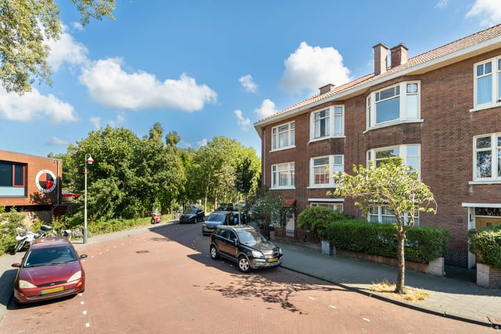 Appartement te koop: Van der Hoopstraat 25, 'S-Gravenhage