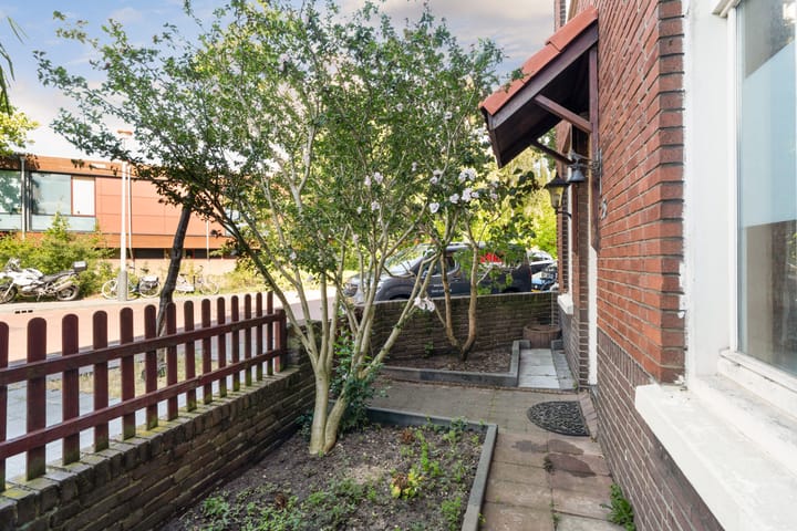 Appartement te koop: Van der Hoopstraat 25, 'S-Gravenhage