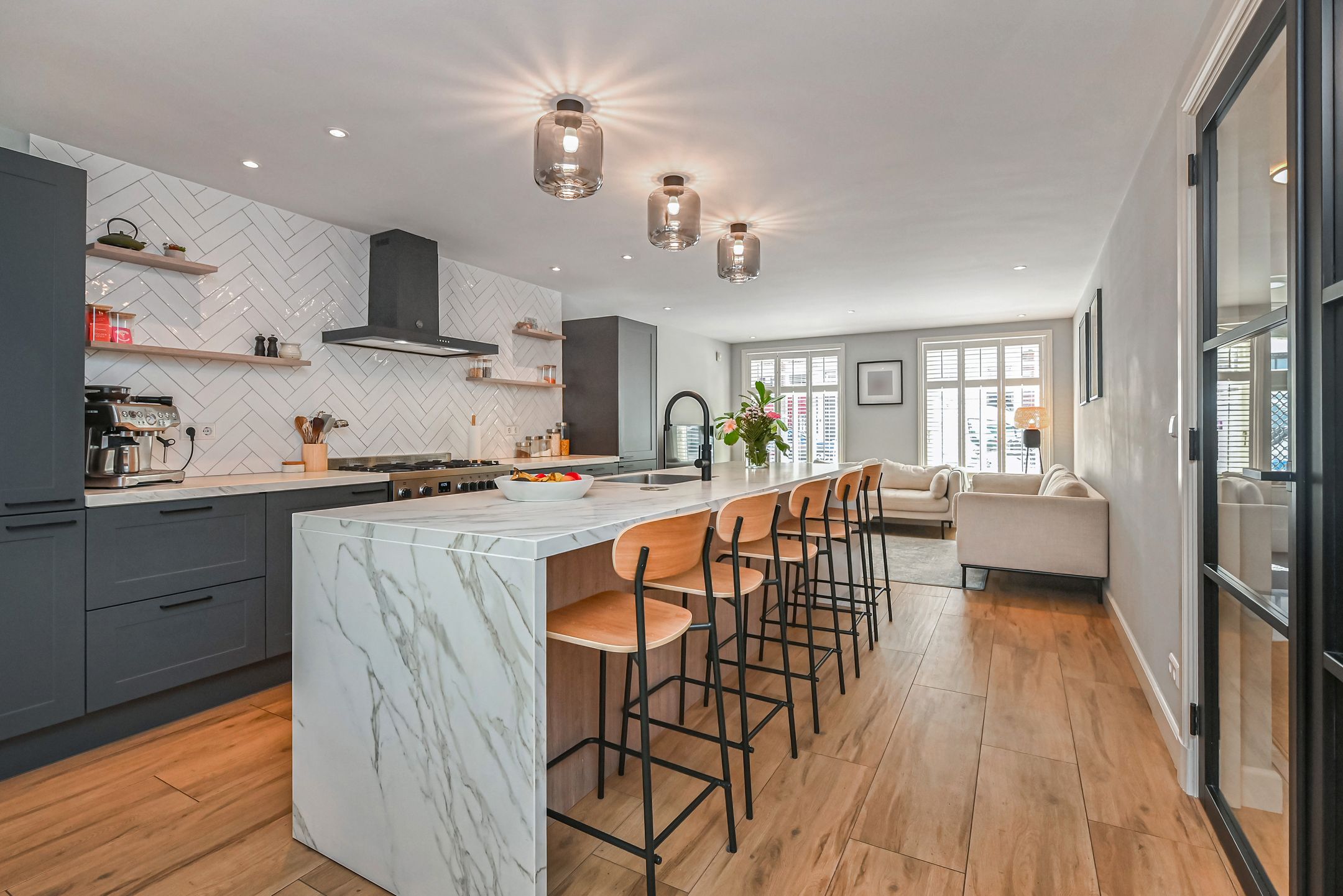 Foto 12 van Borneostraat 195