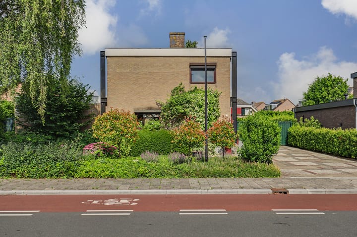 Vrijstaande woning te koop: Groenekruislaan 2, Dordrecht