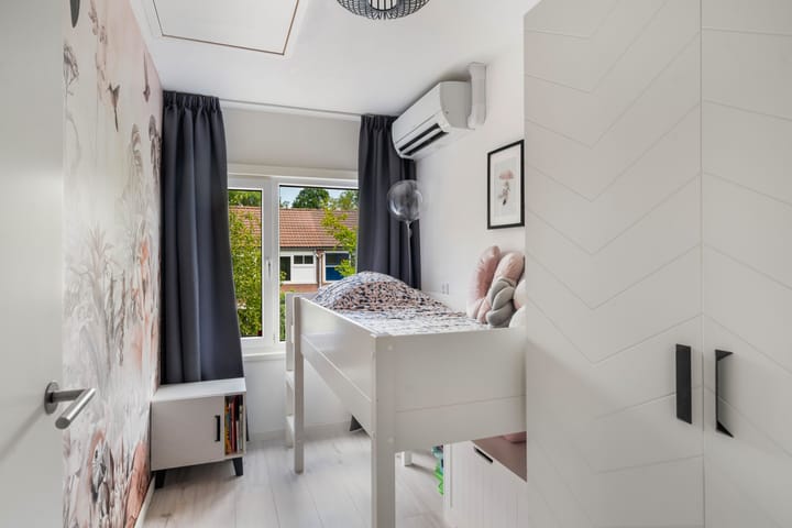 Tussenwoning te koop: Leyenburg 15, Pijnacker