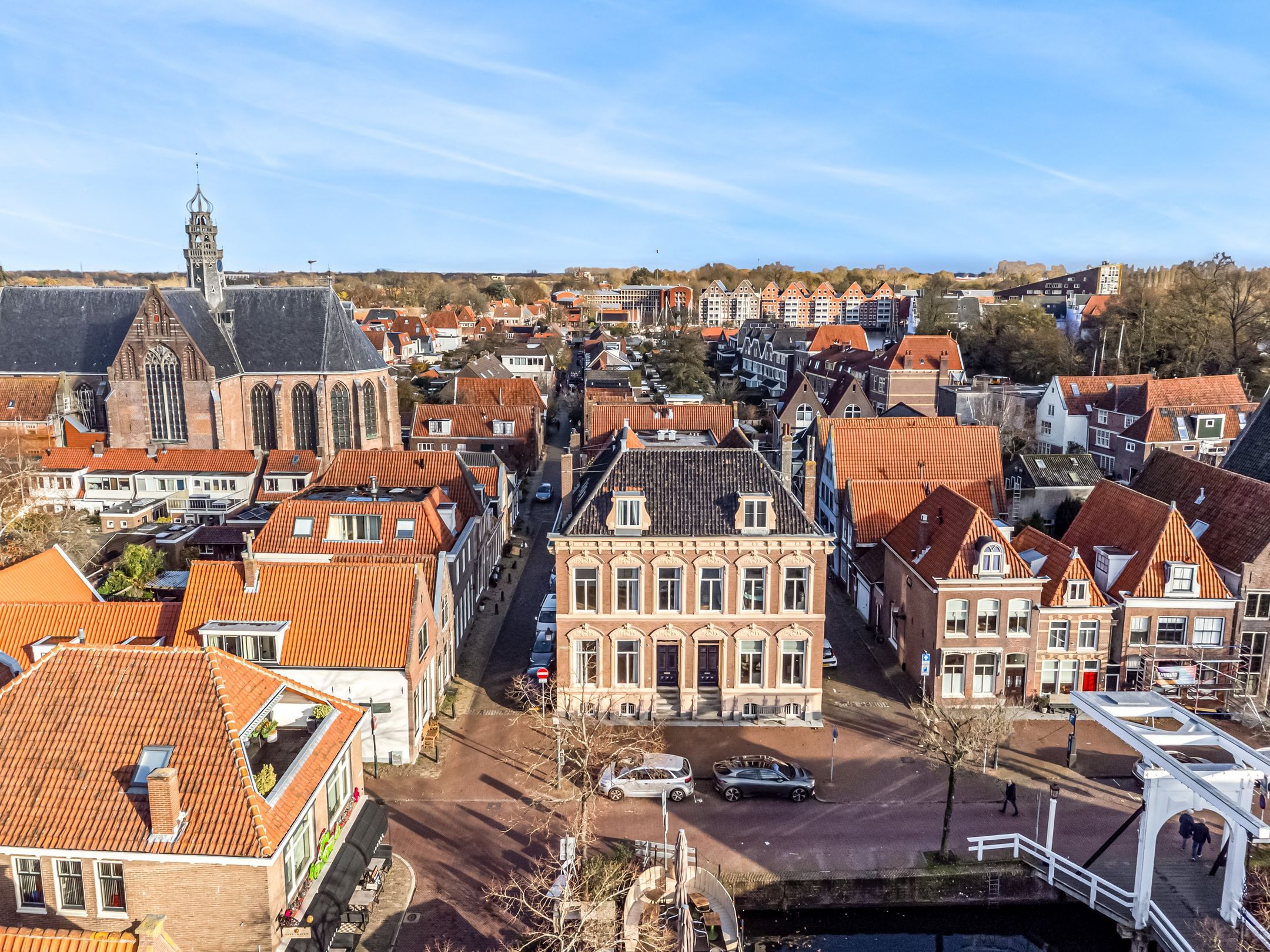 Korenmarkt 15 