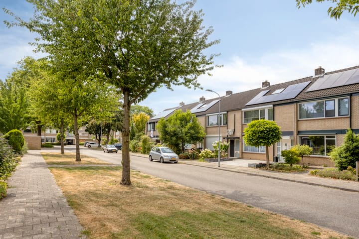 Tussenwoning te koop: Sellersmaat 40, Zevenaar