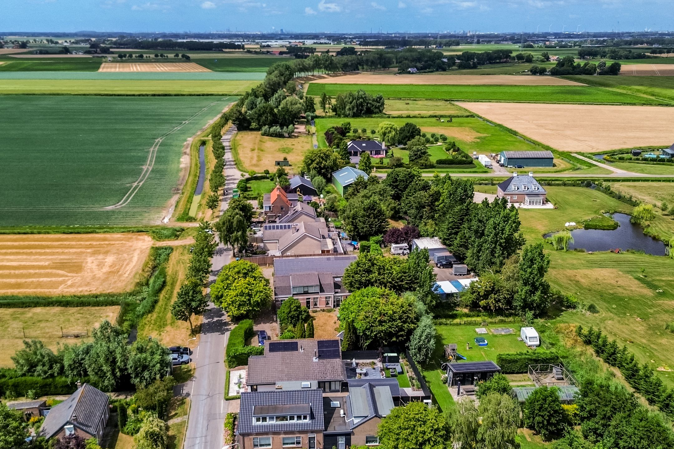 Foto 42 van Rijswaardsedijk 17