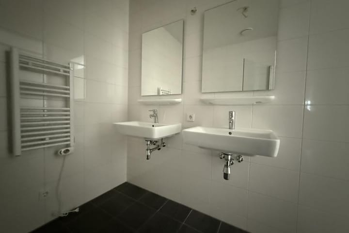 Appartement te huur: Haarlemmerweg 928, Amsterdam