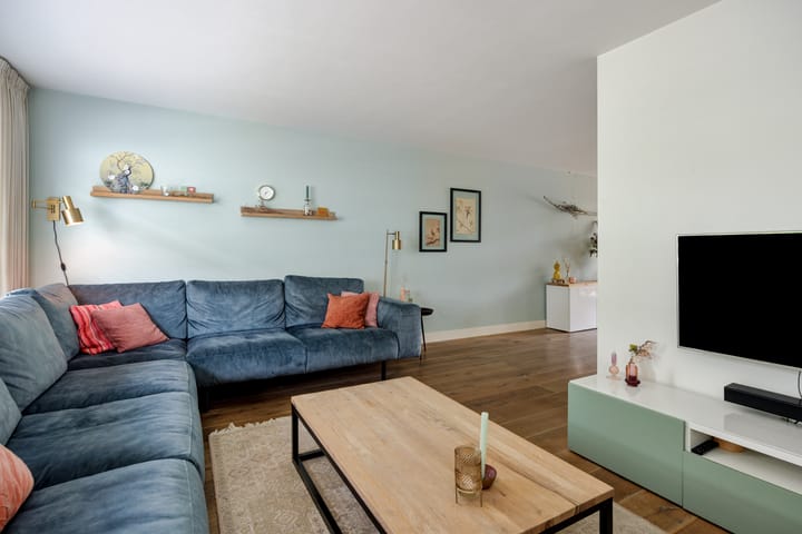 Tussenwoning te koop: Agaatstraat 10, Helmond