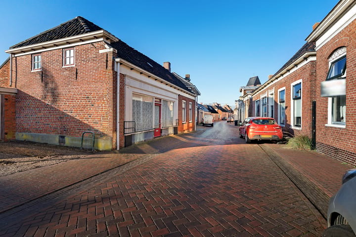 Vrijstaande woning te koop: Hoofdstraat 20, Stedum