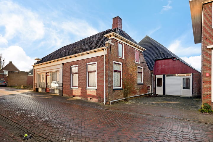 Vrijstaande woning te koop: Hoofdstraat 20, Stedum