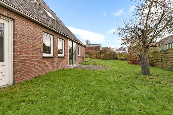 Vrijstaande woning te koop: Hoofdstraat 20, Stedum