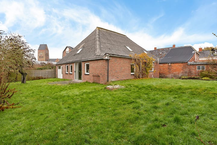 Vrijstaande woning te koop: Hoofdstraat 20, Stedum