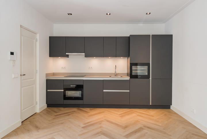 Appartement te huur: Deurloostraat 76-1, Amsterdam