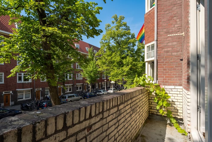Appartement te huur: Deurloostraat 76-1, Amsterdam
