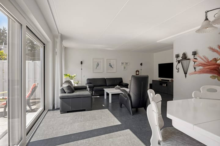 Hoekwoning te koop: Isaäc Sweersstraat 6, Hellevoetsluis