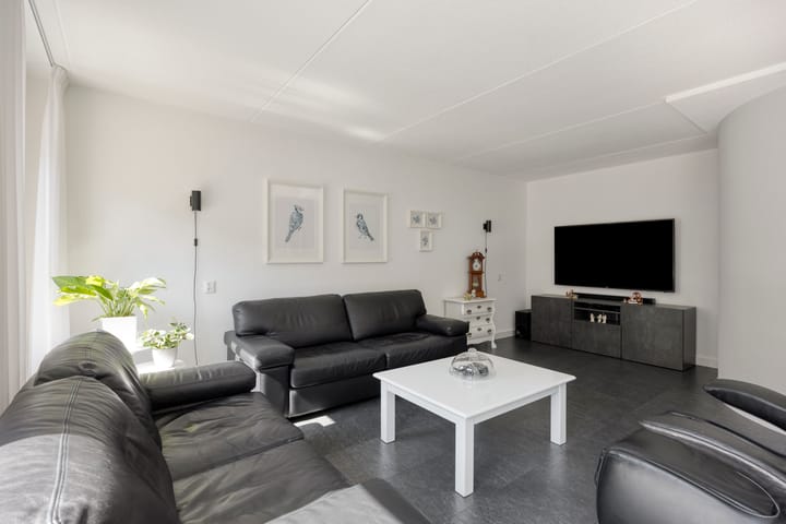 Hoekwoning te koop: Isaäc Sweersstraat 6, Hellevoetsluis