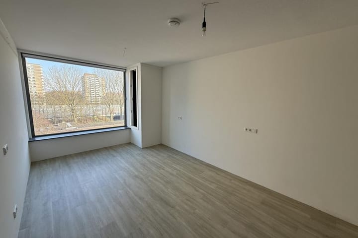 Studio te huur: August Allebéplein 952, Amsterdam