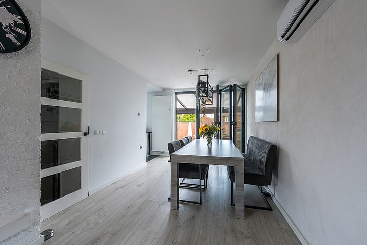 Vrijstaande woning te koop: Oranjestraat 17, Hoensbroek