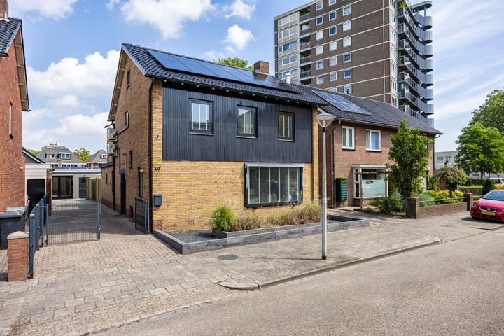 Vrijstaande woning te koop: Koolmeesstraat 13, Enschede