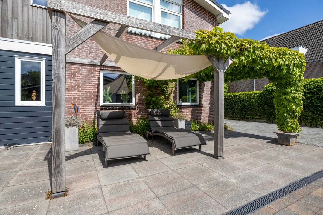Photo 62 of Oosterom 10