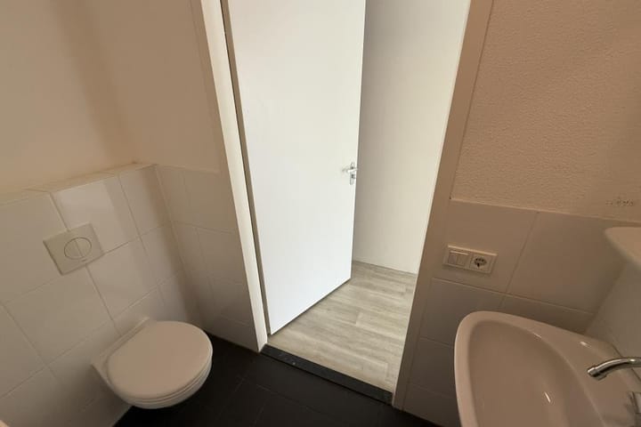 Studio te huur: August Allebéplein 1004, Amsterdam