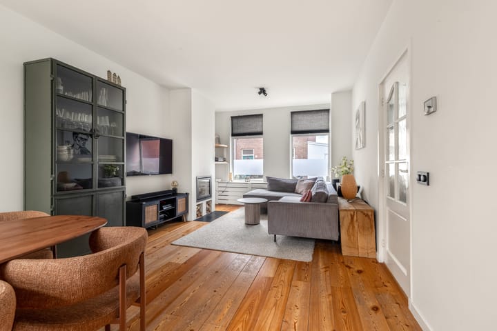 Tussenwoning te koop: Adriaan Loosjesstraat 5, Haarlem