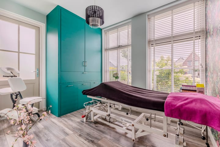 Vrijstaande woning te koop: van Veenweg 71F, Heerhugowaard