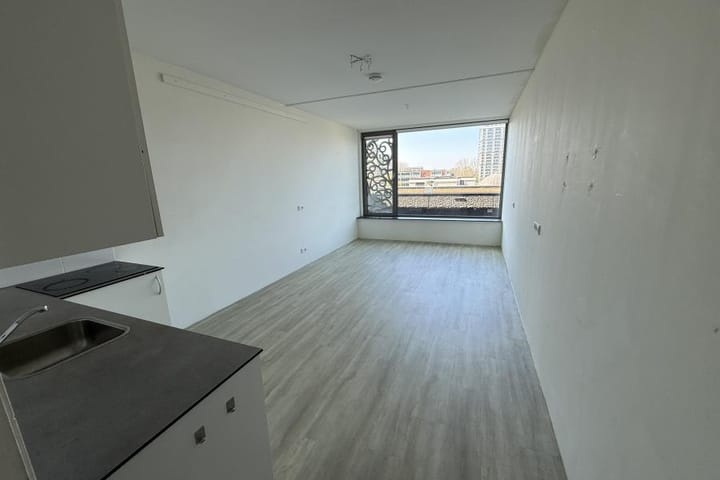 Studio te huur: August Allebéplein 430, Amsterdam