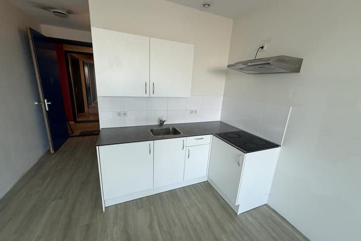 Studio te huur: August Allebéplein 430, Amsterdam