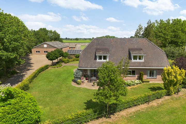 Vrijstaande woning te koop: Rijksstraatweg 162, Teuge