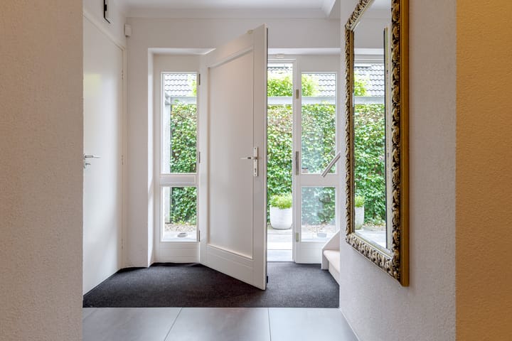 Vrijstaande woning te koop: Kolibrievlinder 8, Meppel