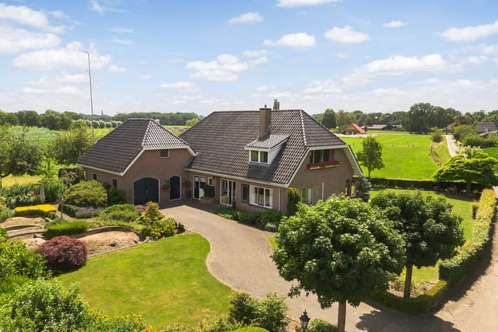 Vrijstaande woning te koop: Rijksstraatweg 162, Teuge