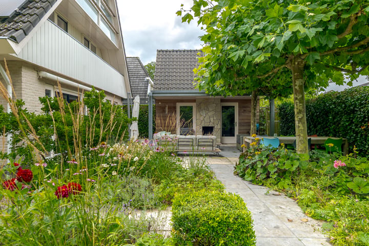 Vrijstaande woning te koop: Kolibrievlinder 8, Meppel