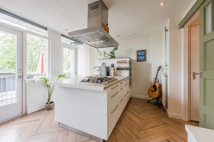Studio te koop: Van Bossestraat 70-1, Amsterdam
