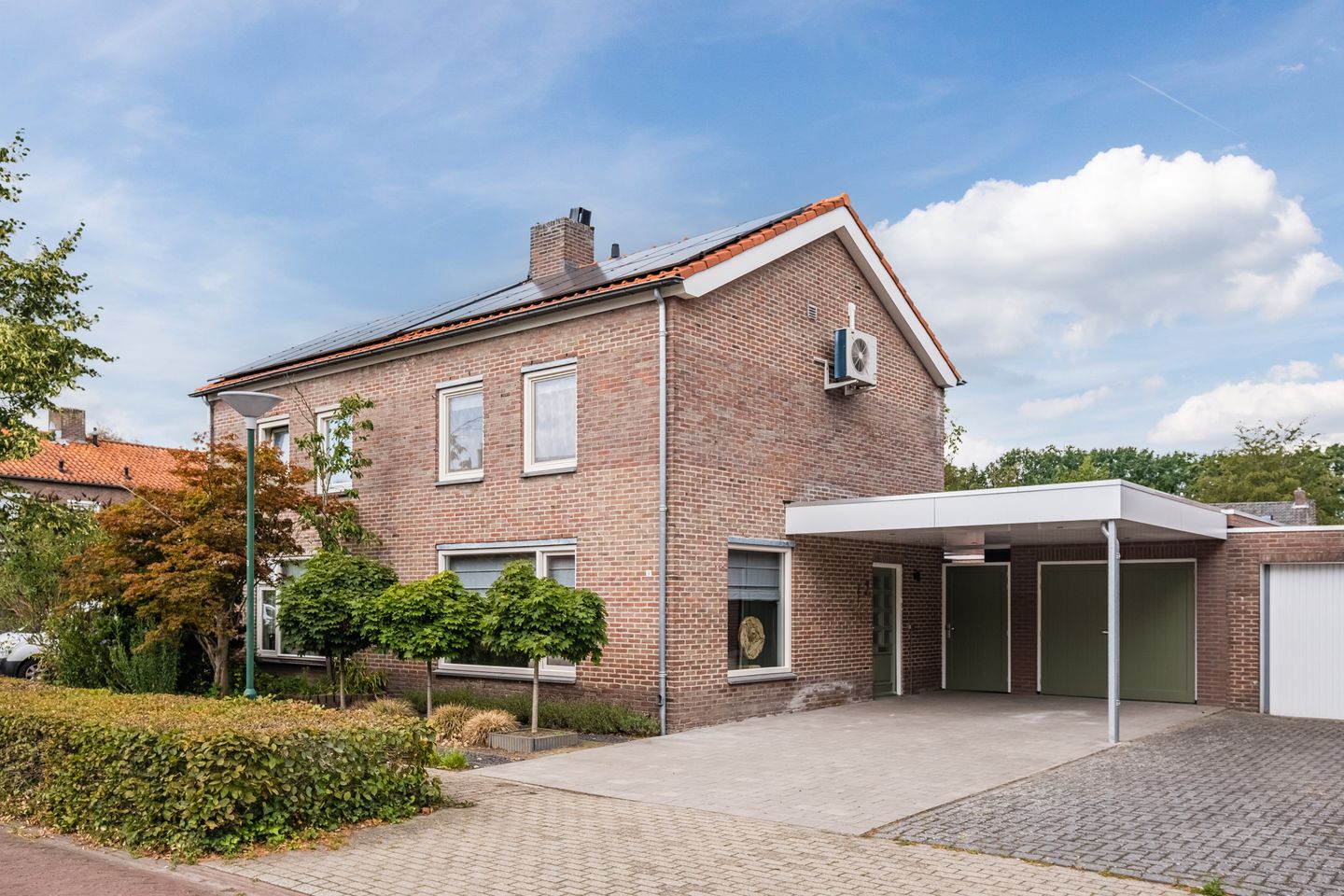 Photo 4 of Lindenstraat 9