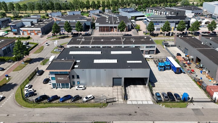 Opaal 100, Dordrecht
