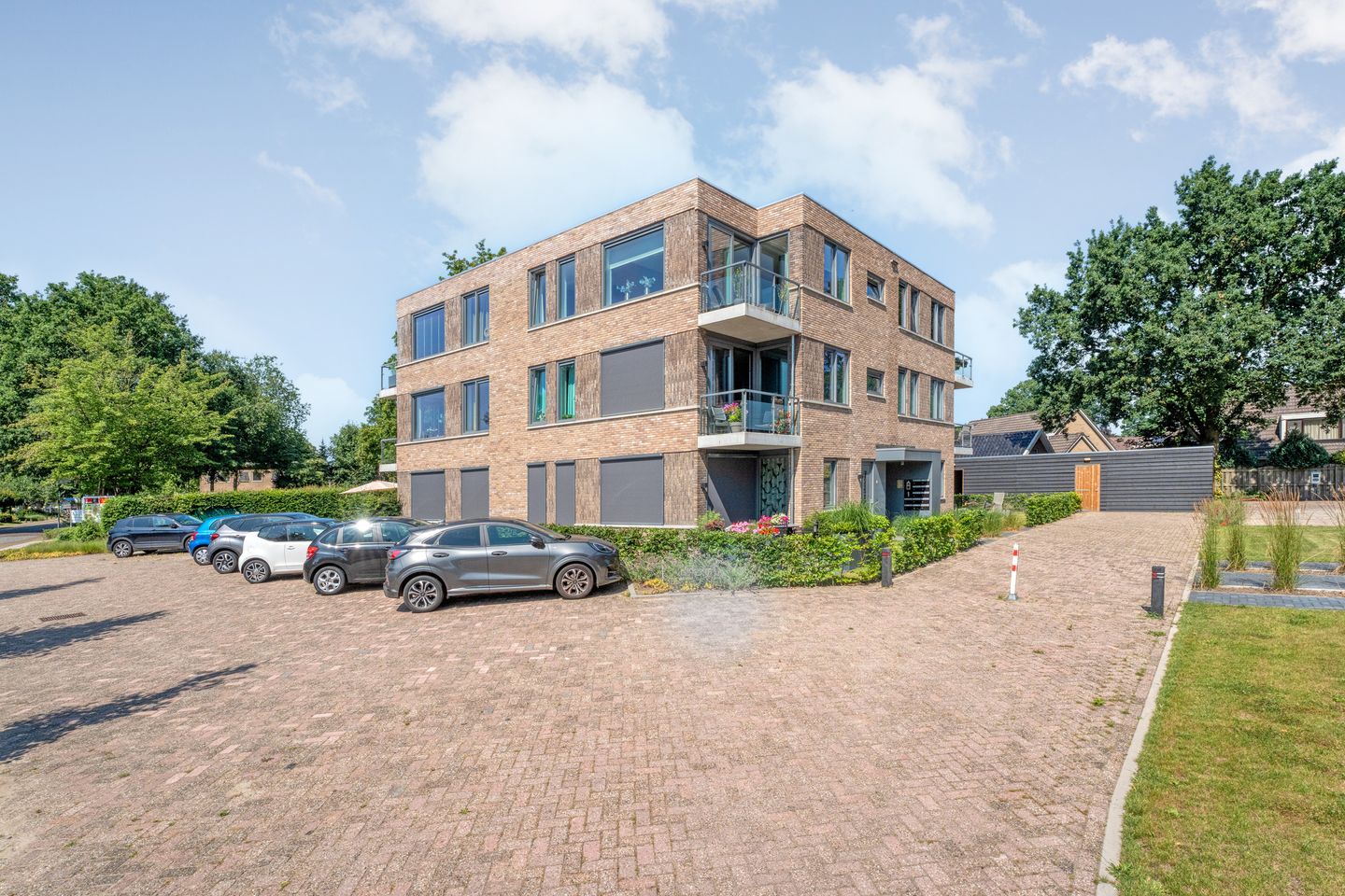 Foto 5 van Emmerweg 8-F
