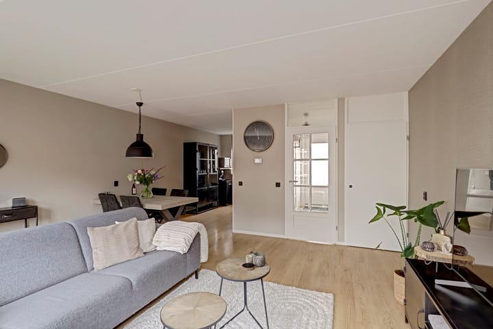 Appartement te koop: Poorterij 12, Leerdam