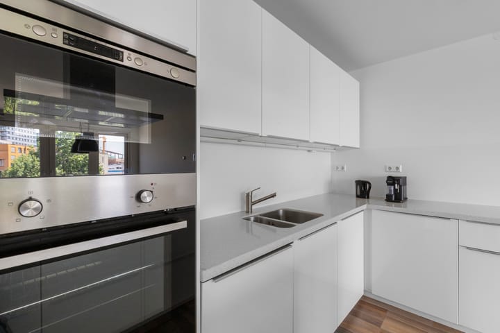 Studio te huur: Mary van der Sluisstraat 512, Amsterdam