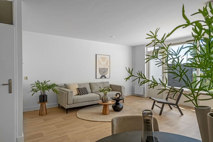 Tussenwoning te koop: Westkade 449, Huizen