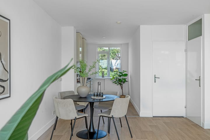 Tussenwoning te koop: Westkade 449, Huizen
