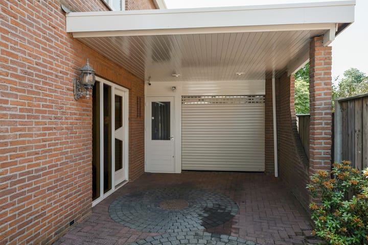 Vrijstaande woning te koop: Poolmansweg 211, Enschede