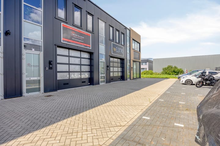 Jade 156, Dordrecht