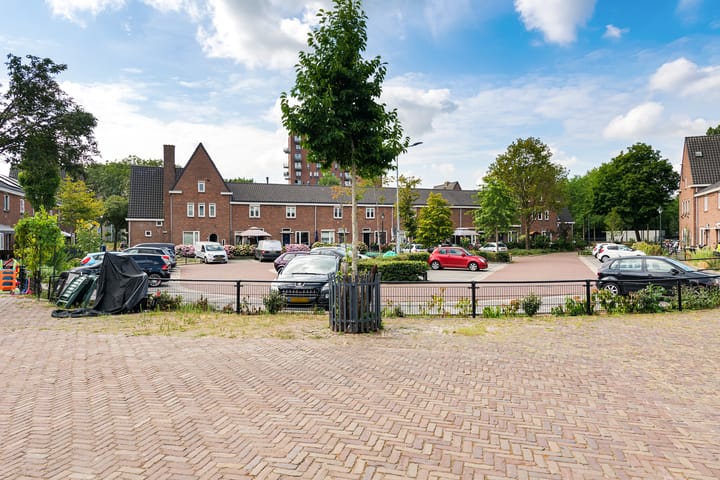 Appartement te koop: Lariksplein 12A, 'S-Hertogenbosch