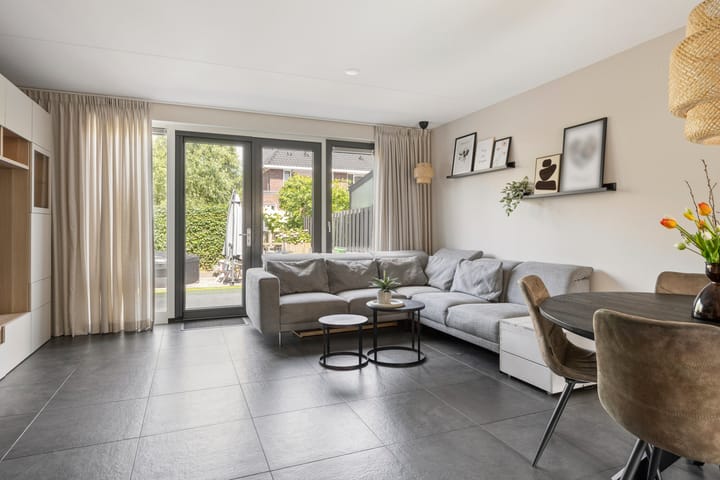 Tussenwoning te koop: Houthof 24, Streefkerk