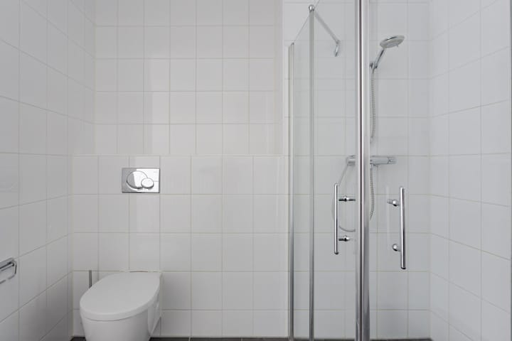 Appartement te huur: Fritz Dietrich Kahlenbergstraat 42A, Amsterdam
